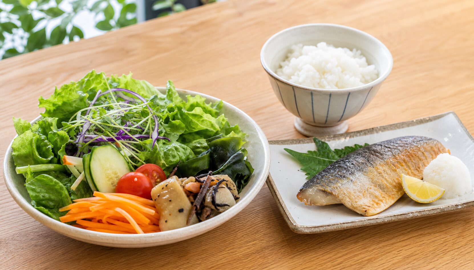 野菜と主菜とご飯を分けた食べる順番のイメージ